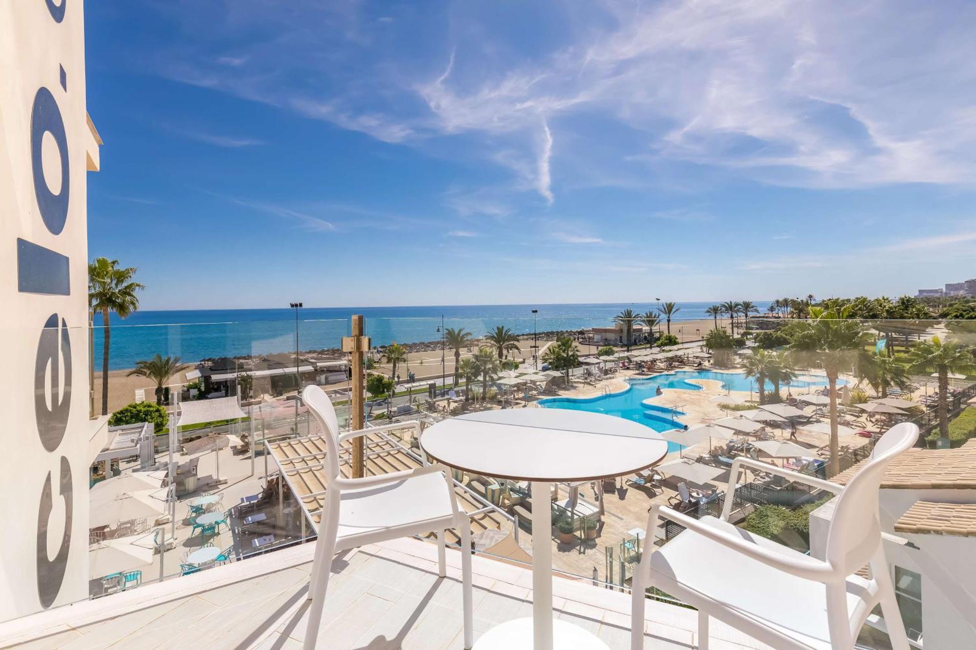 Готель Occidental Torremolinos Playa Екстер'єр фото