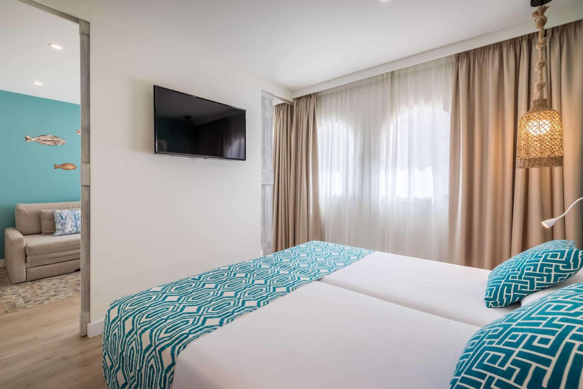 Готель Occidental Torremolinos Playa Екстер'єр фото