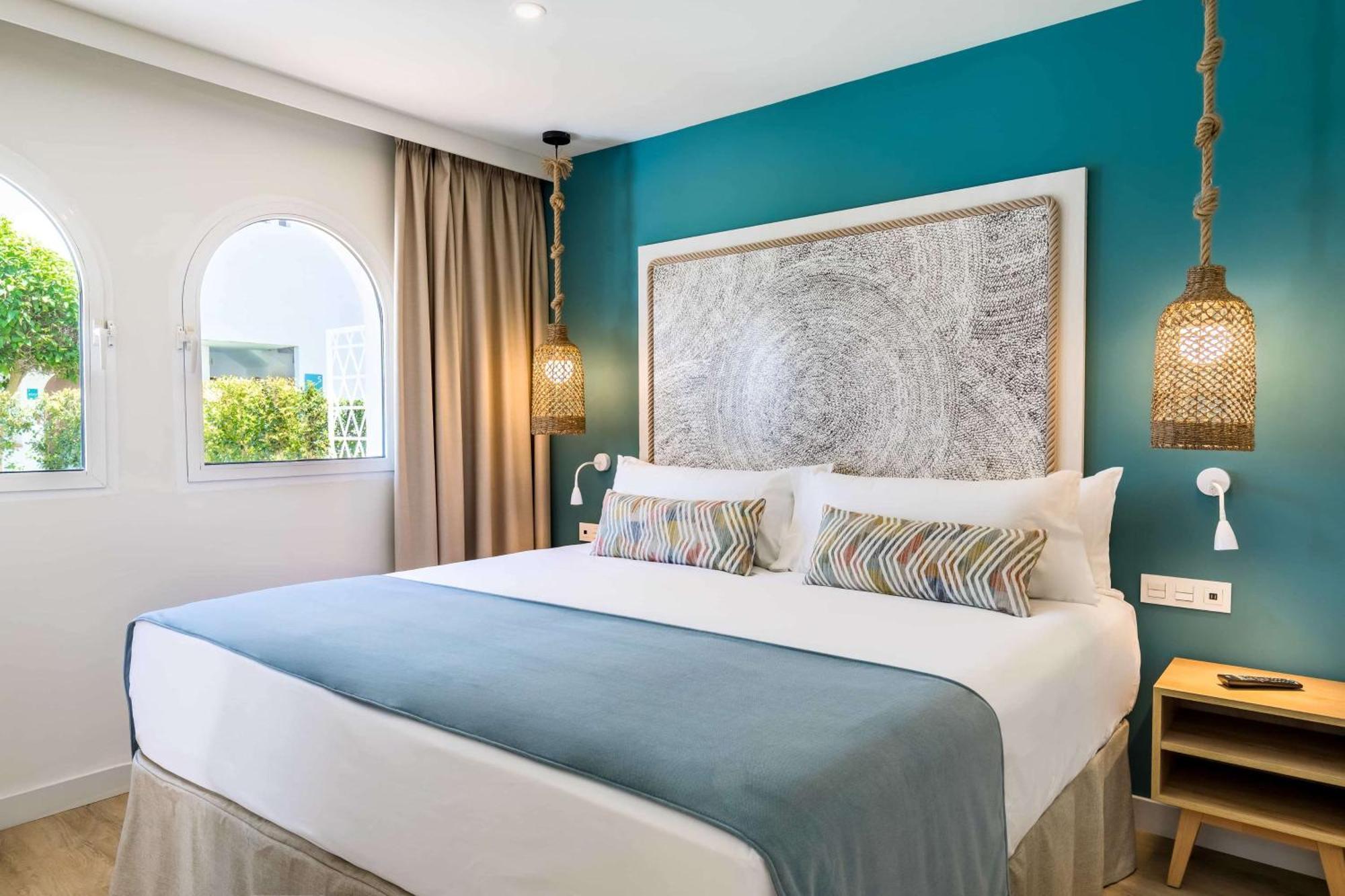 Готель Occidental Torremolinos Playa Екстер'єр фото